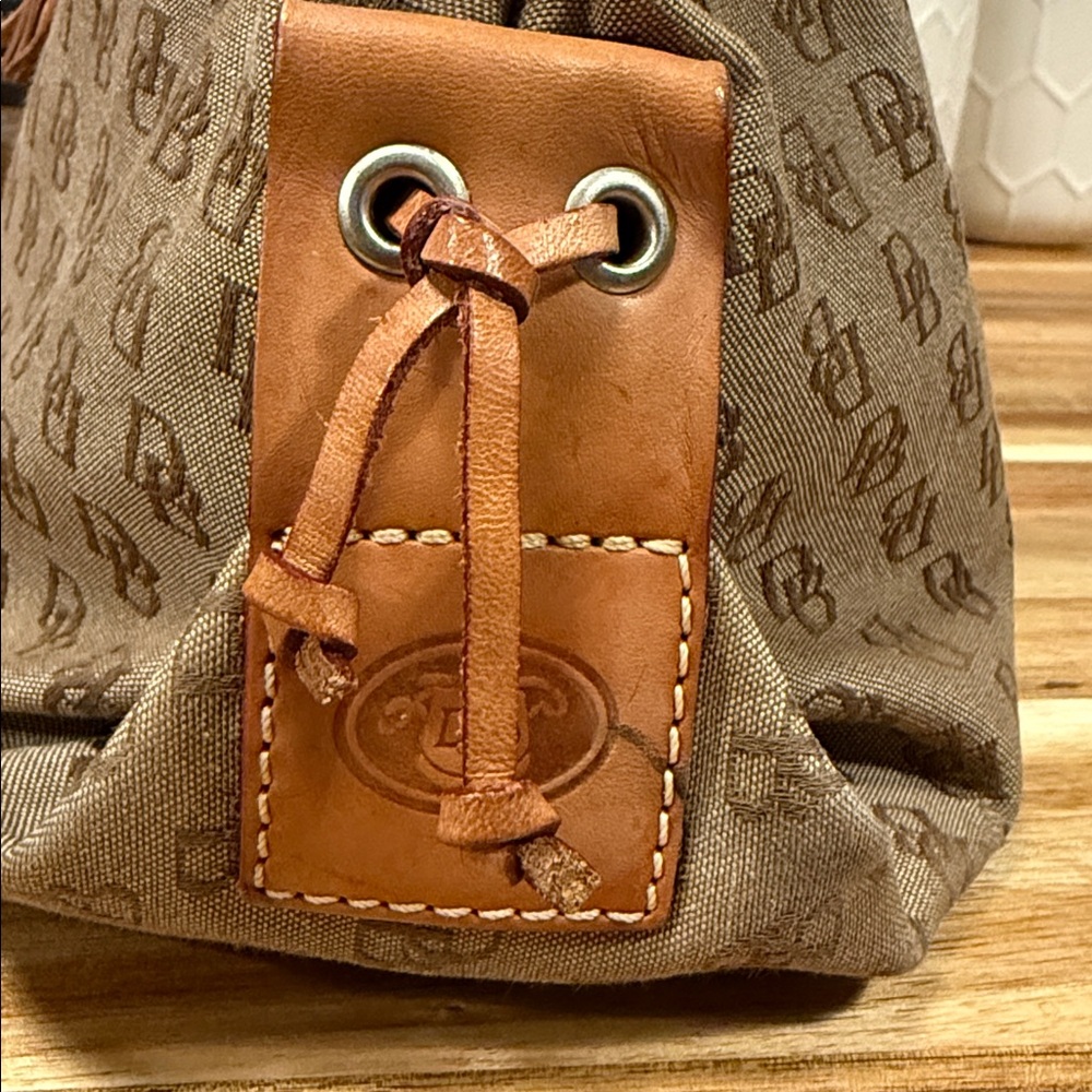 FOR BUNDLE Dooney & Bourke Brown Logo Satchel with Detachable Crossbody Strap - Picture 9 of 12
